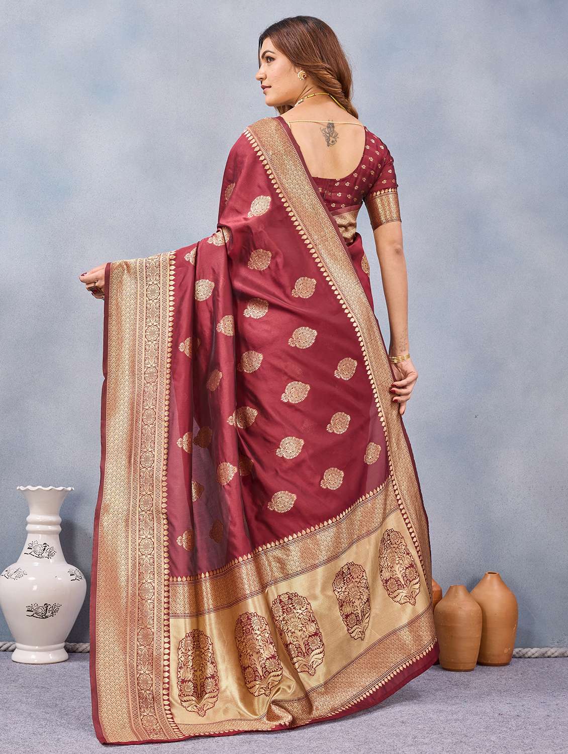 women self design banarasi saree with blouse - 22590309 -  Standard Image - 3
