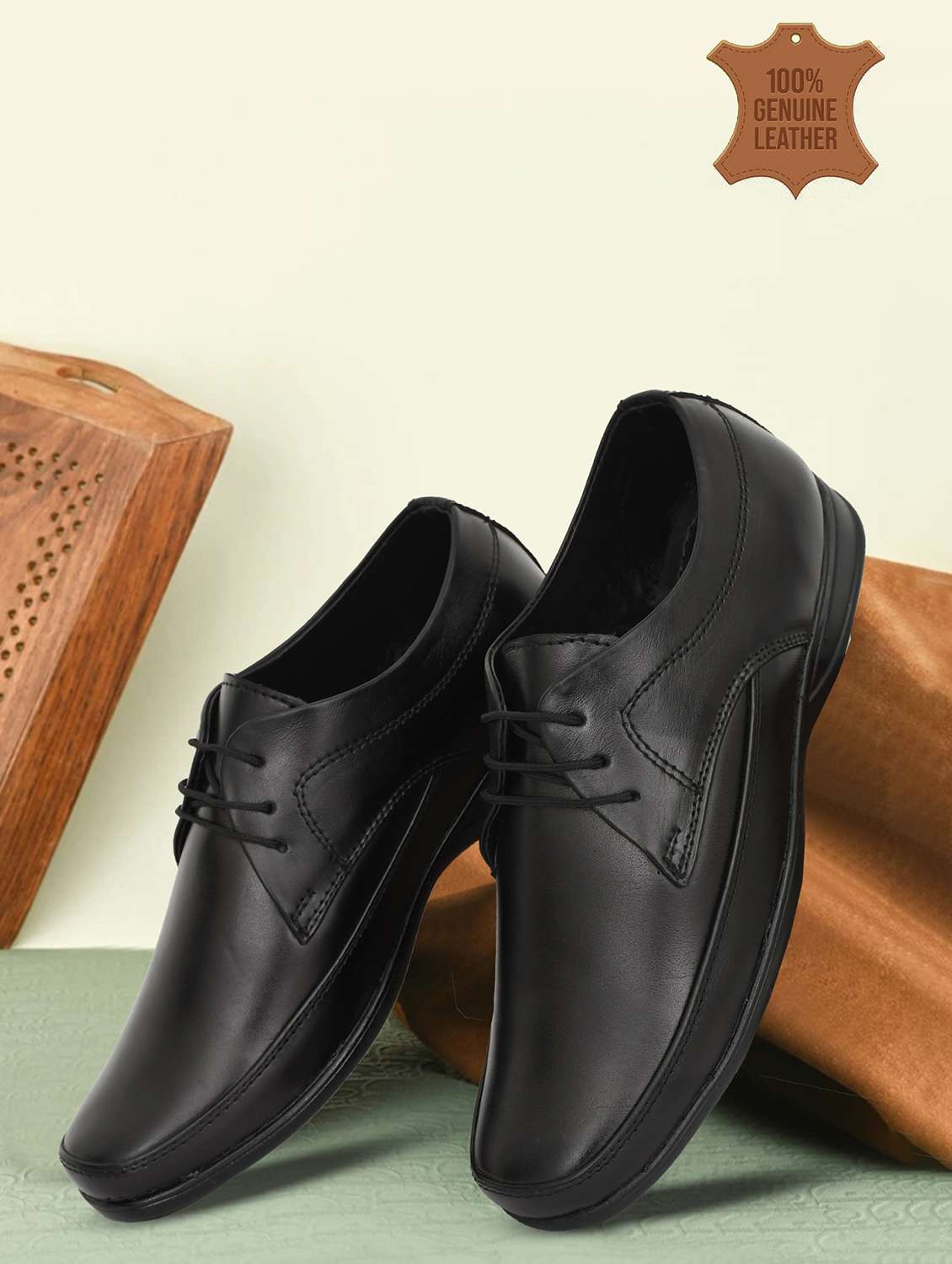 men solid lace up derby shoes