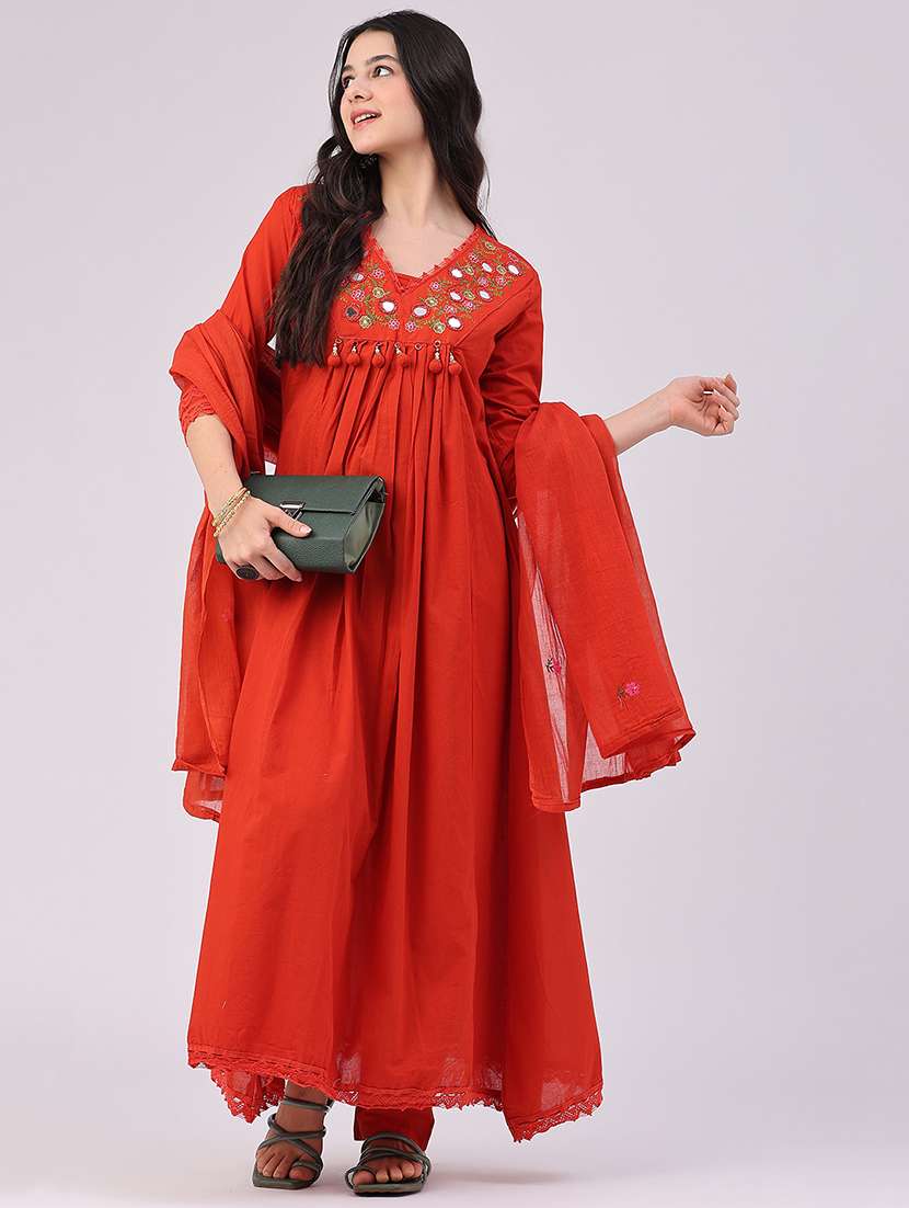 women embroidered three quarter sleeve kurta pant with dupatta set