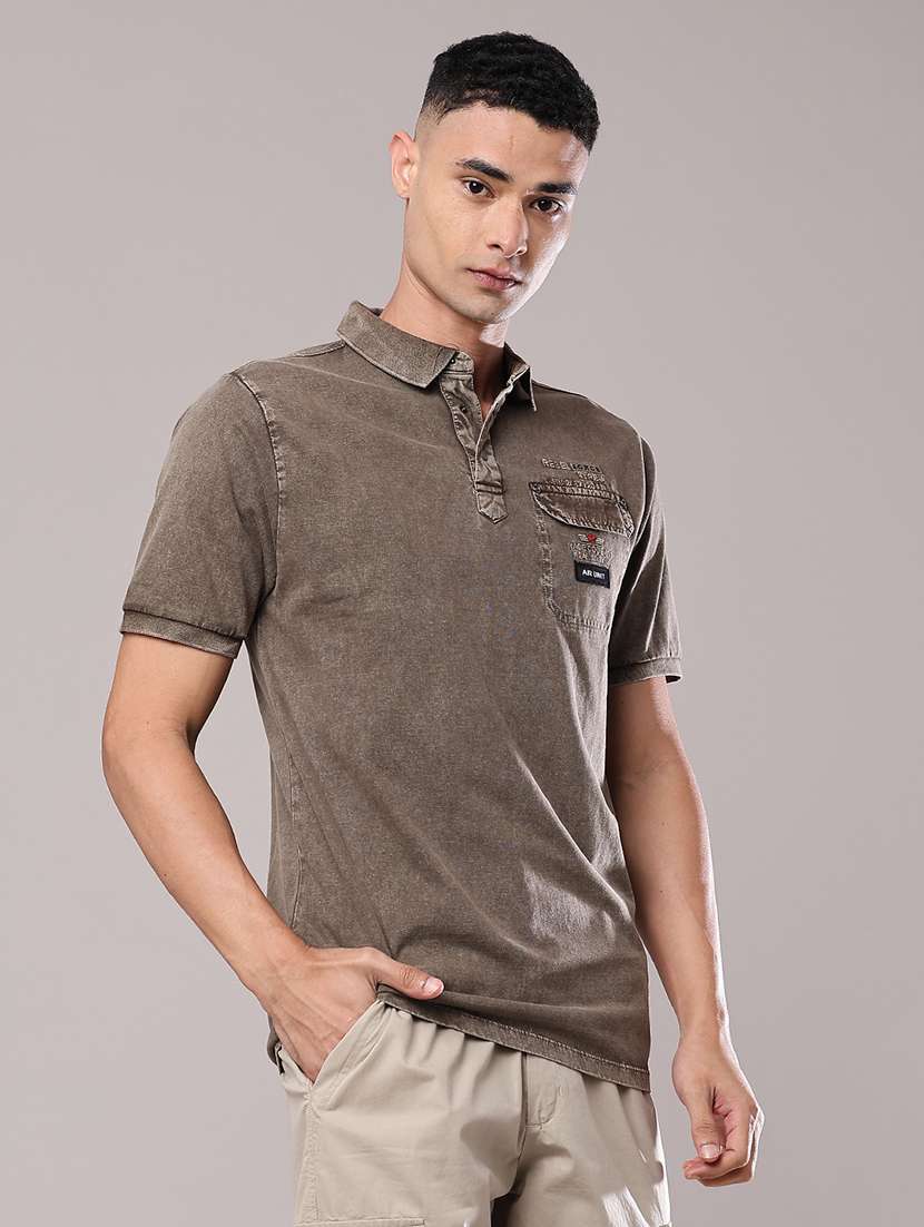 Men Solid Short Sleeves Polo T-shirt - 22590766 -  Standard Image - 3