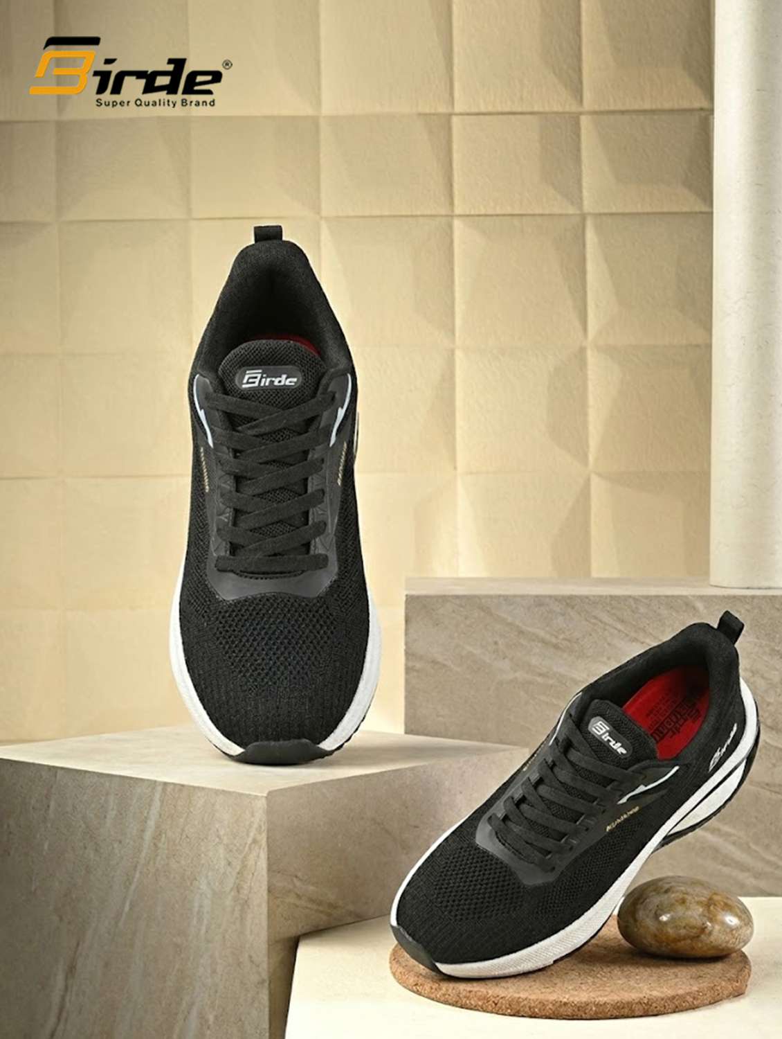 women textured lace up sneakers