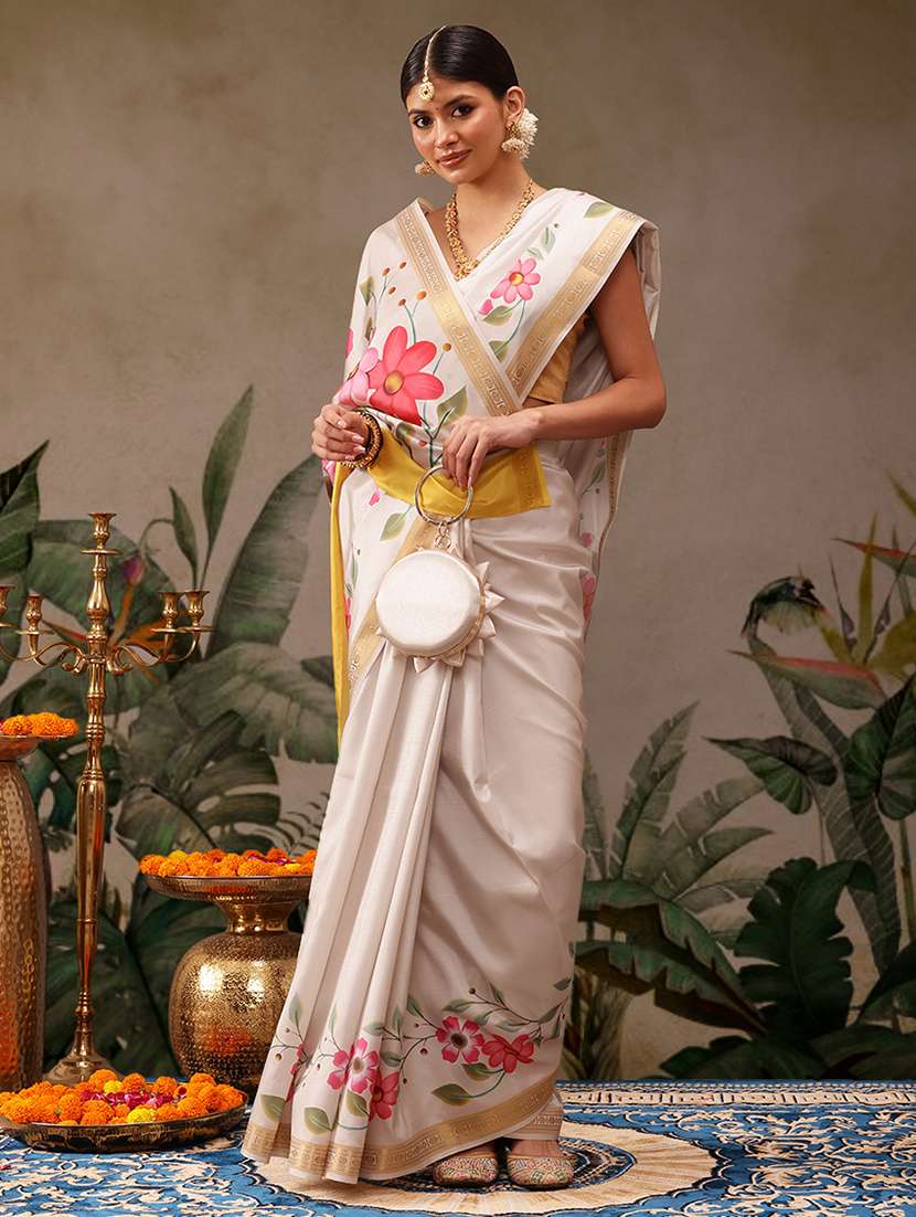women floral printed saree with blouse