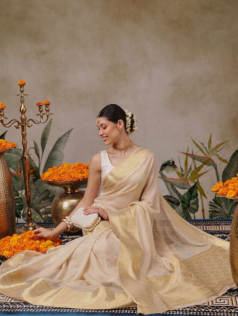 Women Solid With Bordered Kasavu Saree With Blouse - 22591188 -  Standard Image - 3