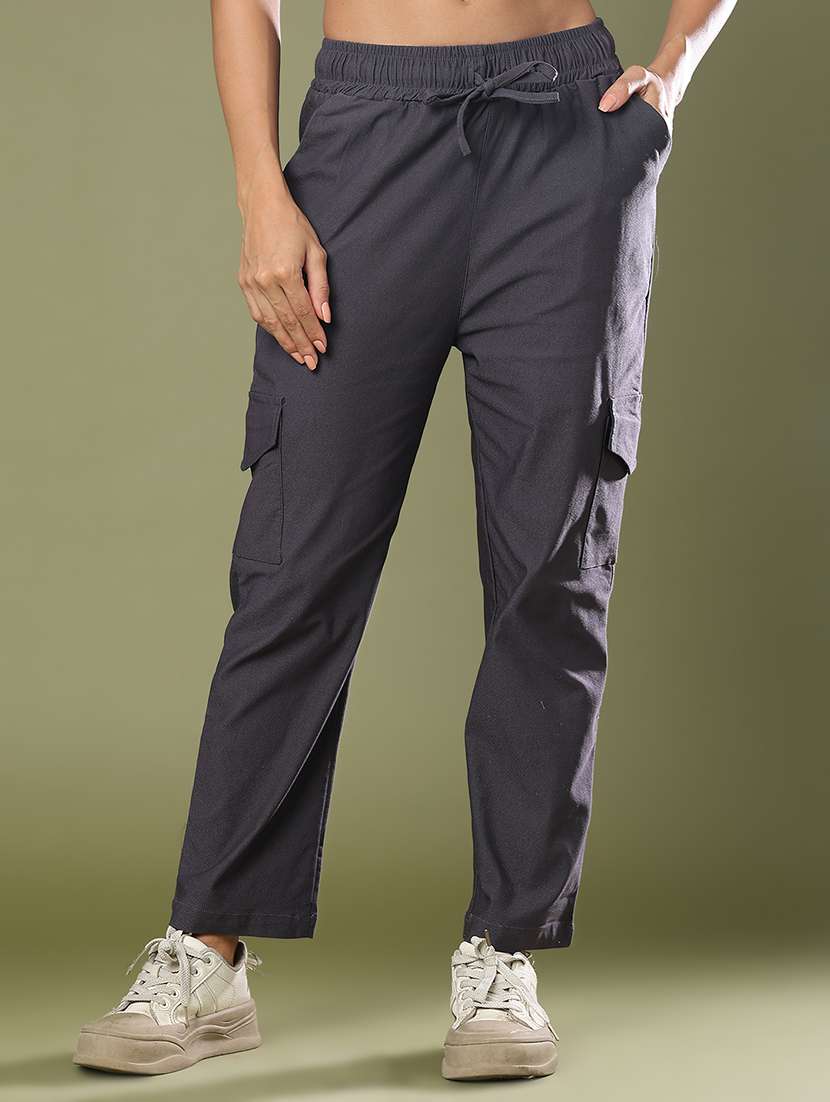 women solid mid rise regular fit cargo
