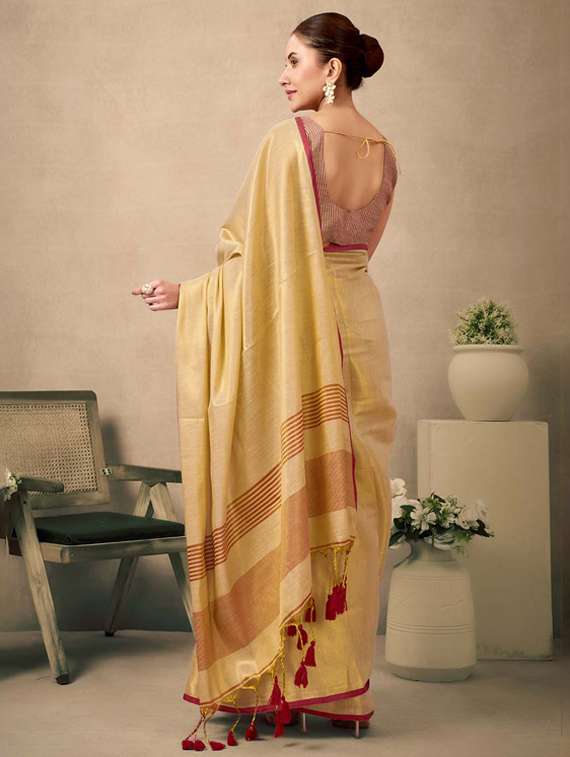 Women Solid Plain Saree With Blouse - 22592531 -  Standard Image - 3