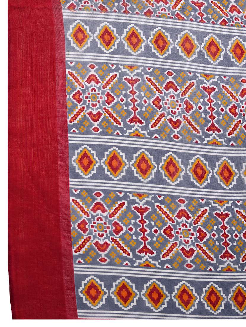 women printed patola saree with blouse - 22592567 -  Standard Image - 5