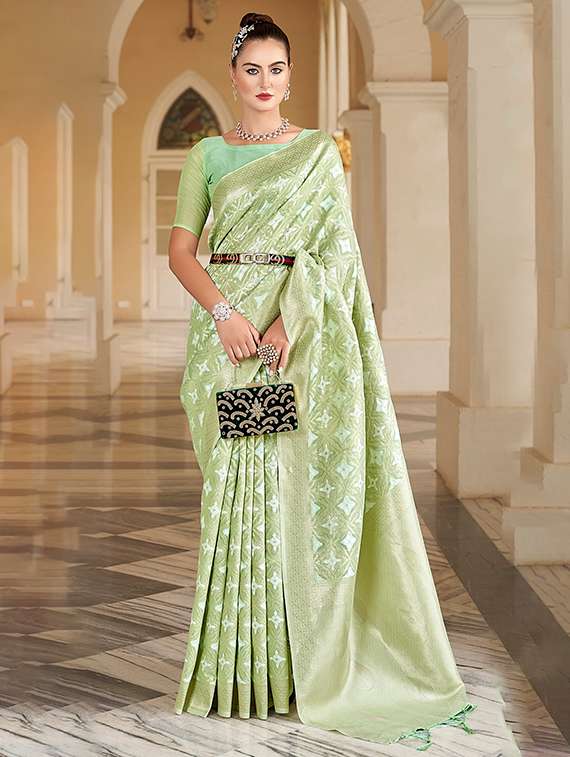 women self design banarasi saree with blouse
