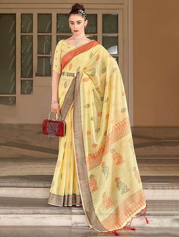 women self design handloom saree with blouse