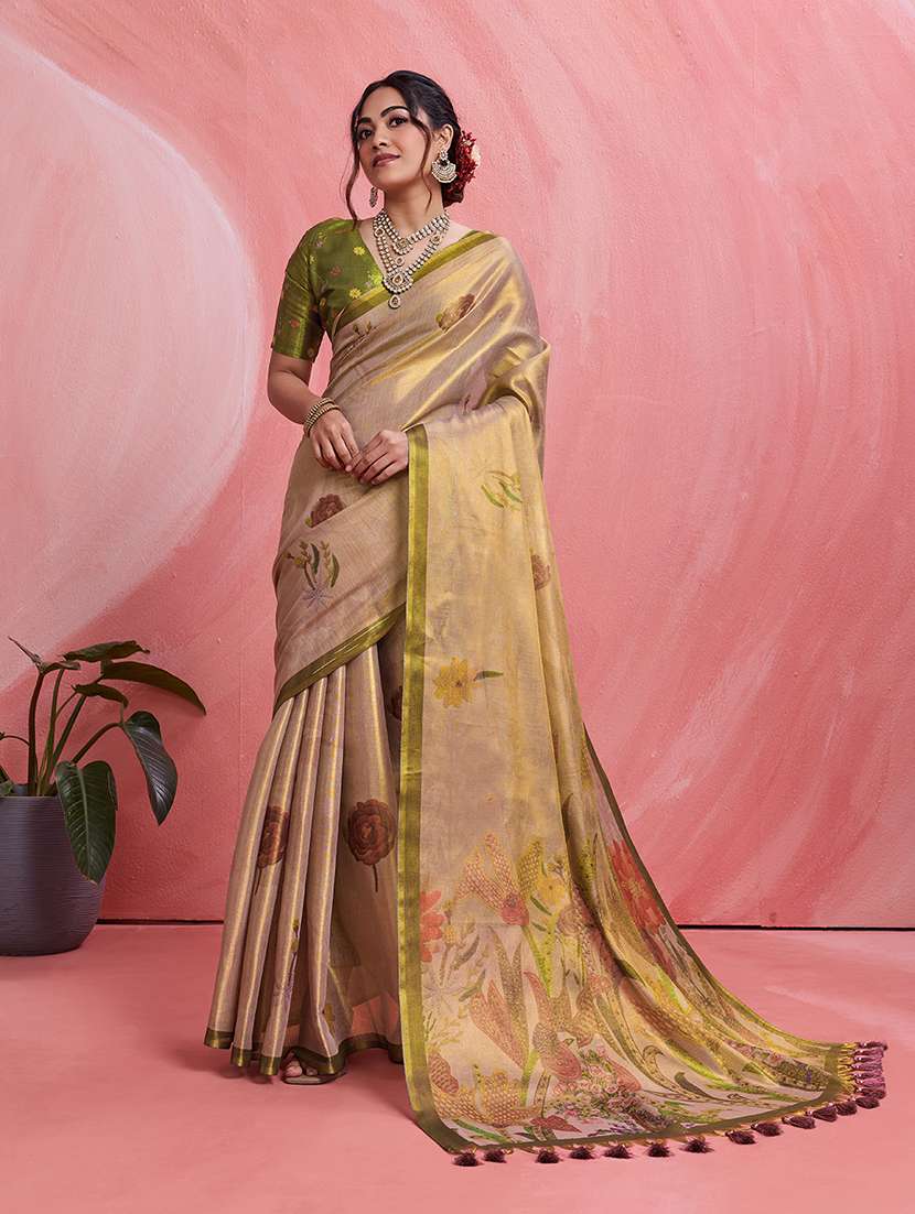 women printed saree with blouse