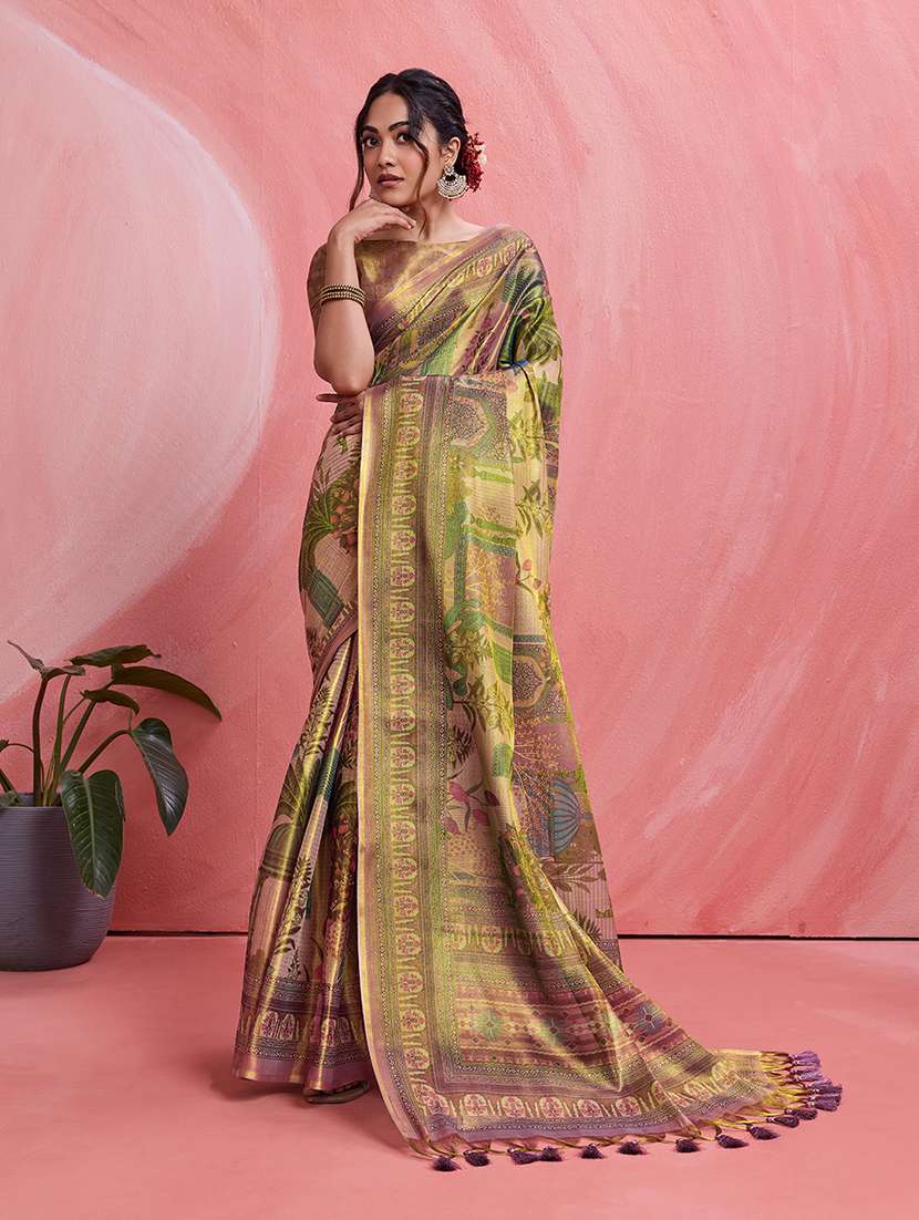 women printed saree with blouse