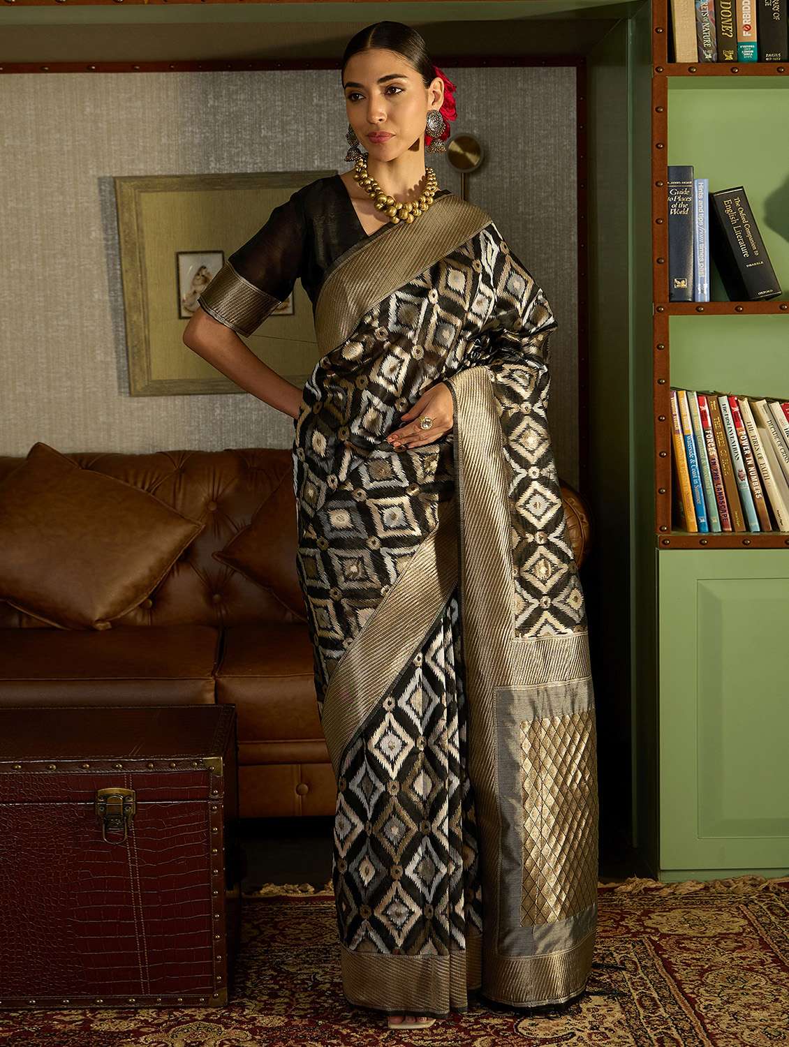 women self design banarasi saree with blouse
