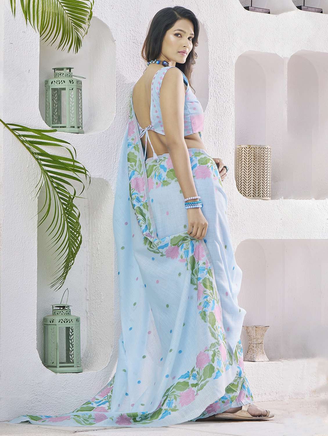women self design handloom saree with blouse - 22593020 -  Standard Image - 3
