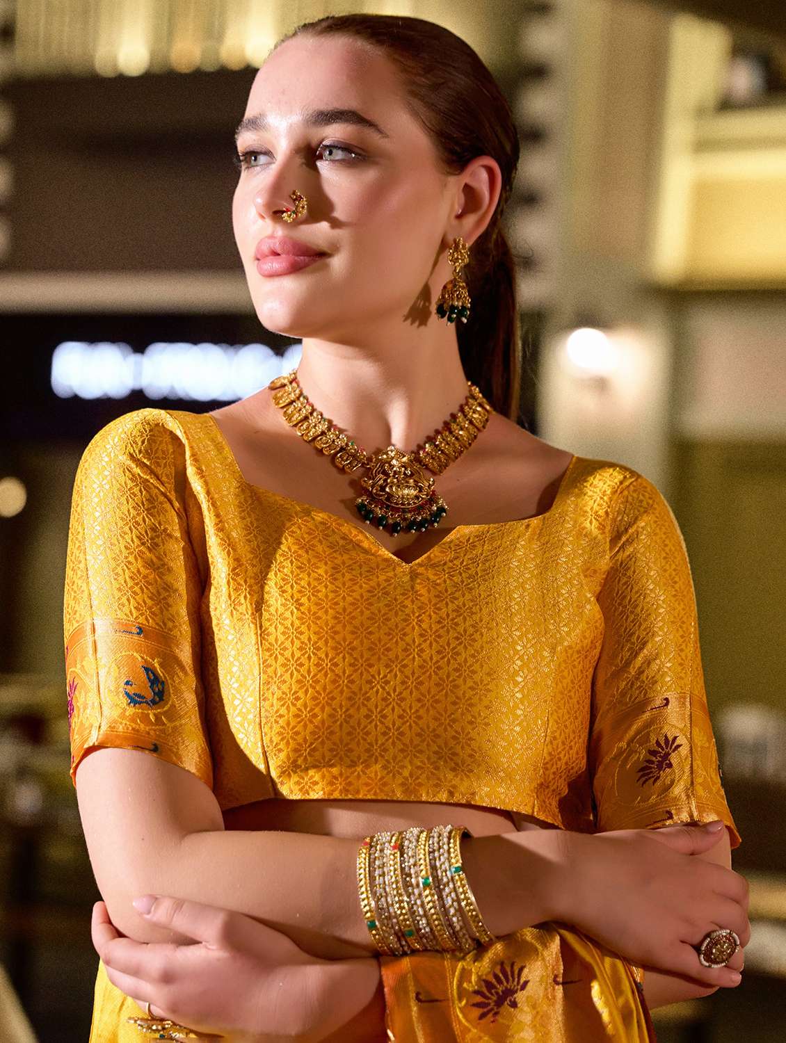 women self design paithani saree with blouse - 22593067 -  Standard Image - 5