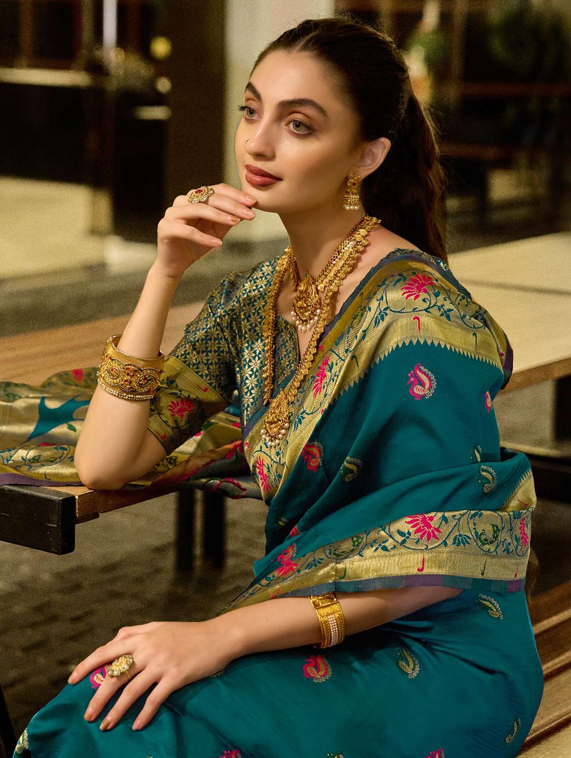 Women Self Design Paithani Saree With Blouse - 22593071 -  Standard Image - 5