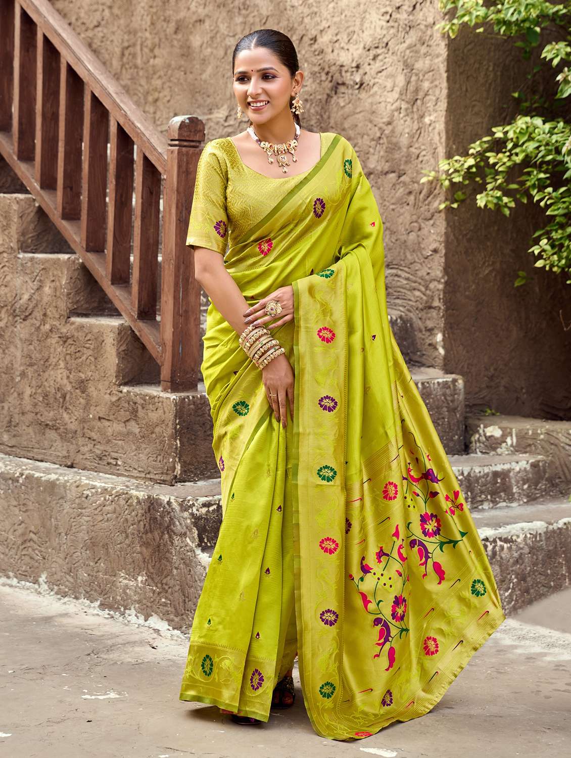 women self design paithani saree with blouse