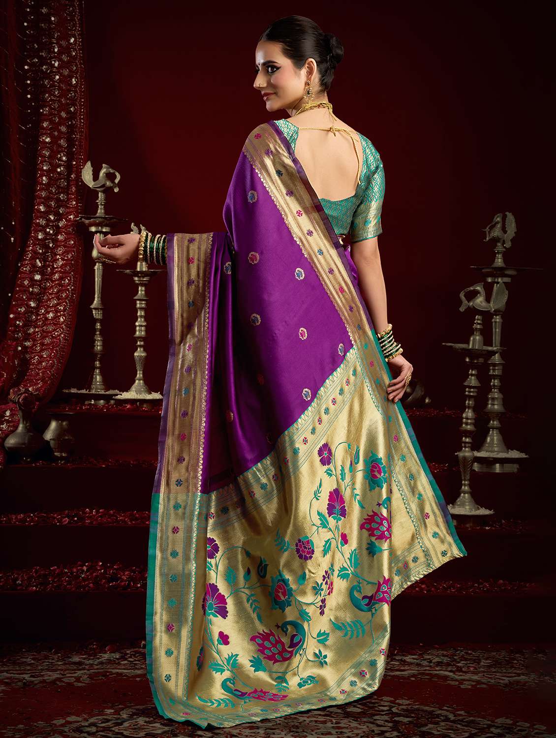 Women Self Design Paithani Saree With Blouse - 22593086 -  Standard Image - 3