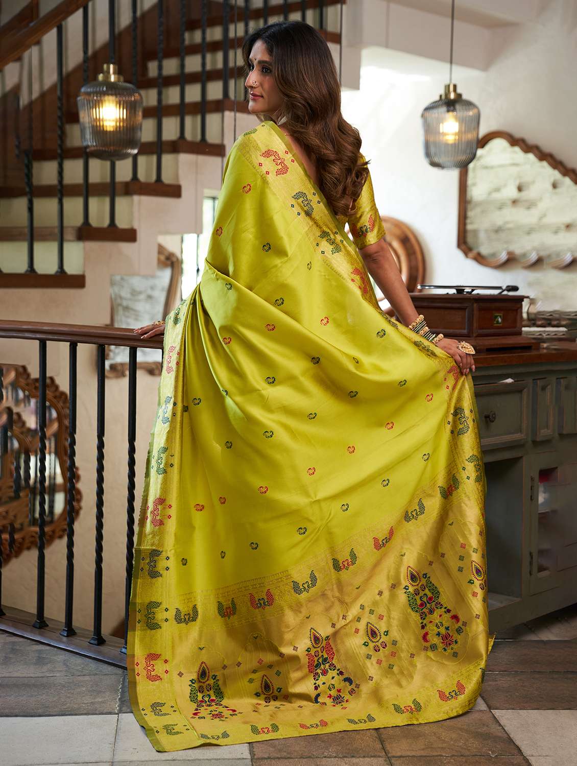 women self design paithani saree with blouse - 22593096 -  Standard Image - 3