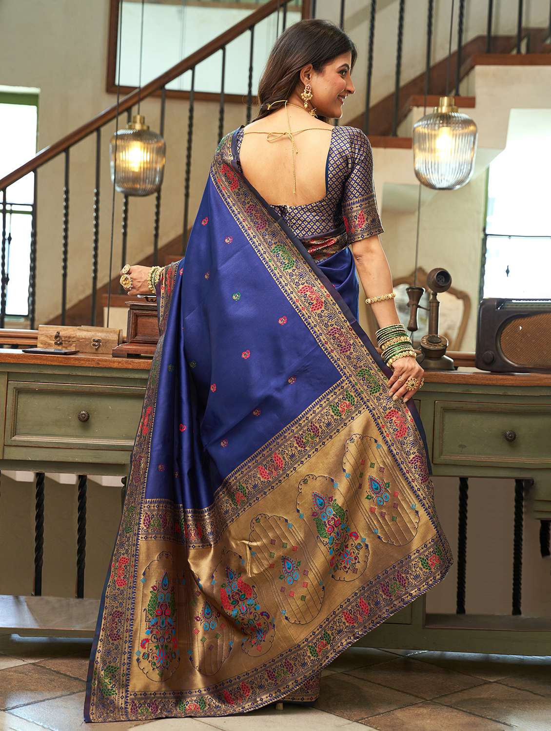 women self design paithani saree with blouse - 22593101 -  Standard Image - 3