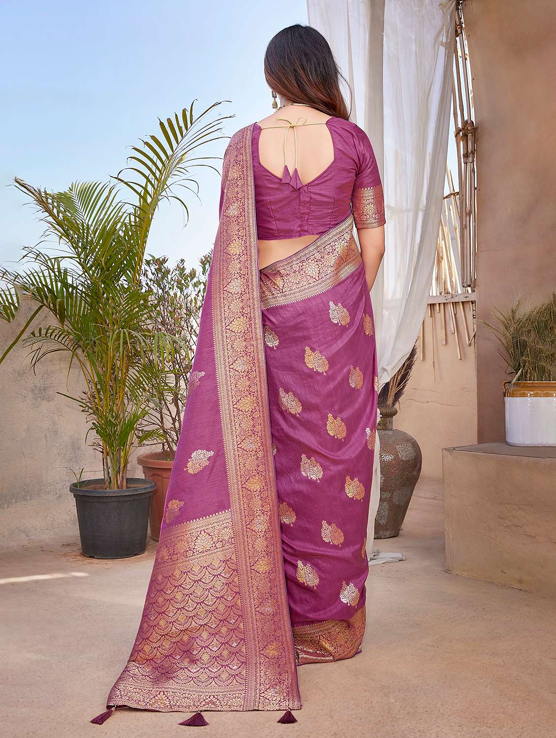 women self design banarasi saree with blouse - 22593167 -  Standard Image - 3
