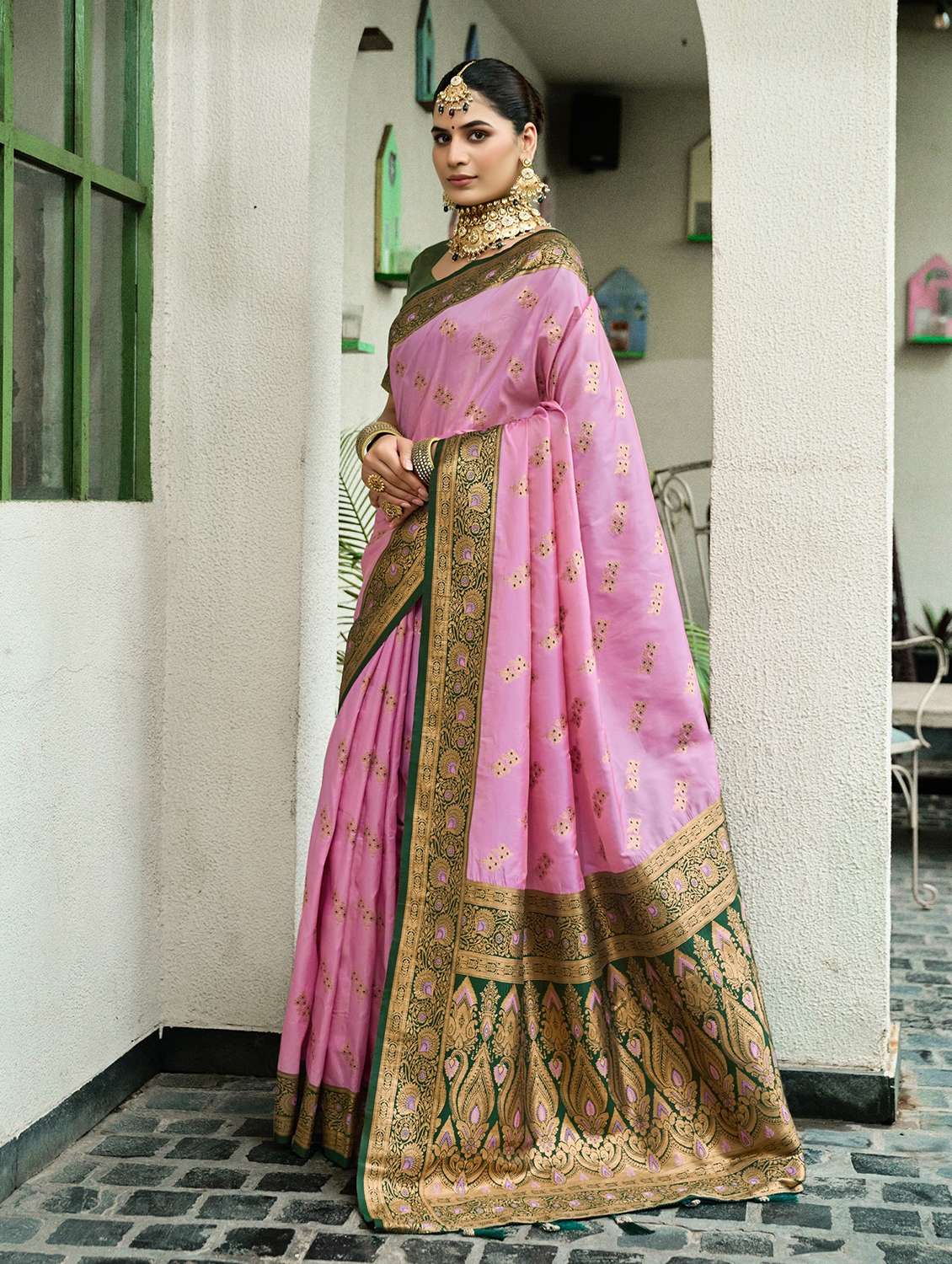 women self design banarasi saree with blouse - 22593173 -  Standard Image - 3