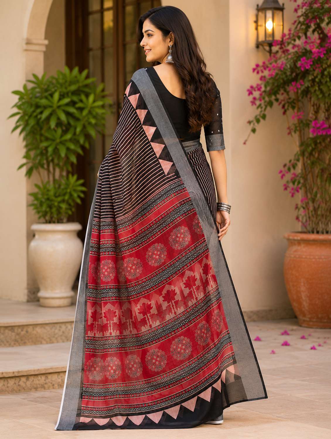 Women Printed Casual Wear Saree With Blouse - 22593184 -  Standard Image - 3