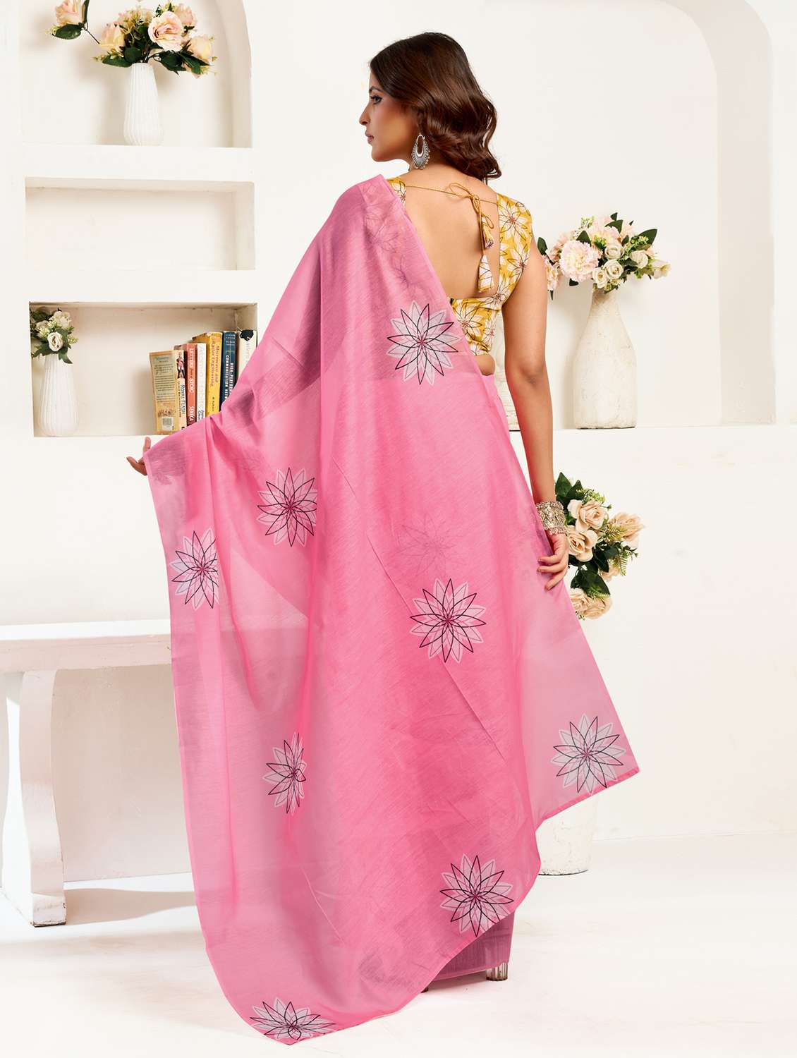 Women Printed Ready To Wear Saree With Blouse - 22593319 -  Standard Image - 3