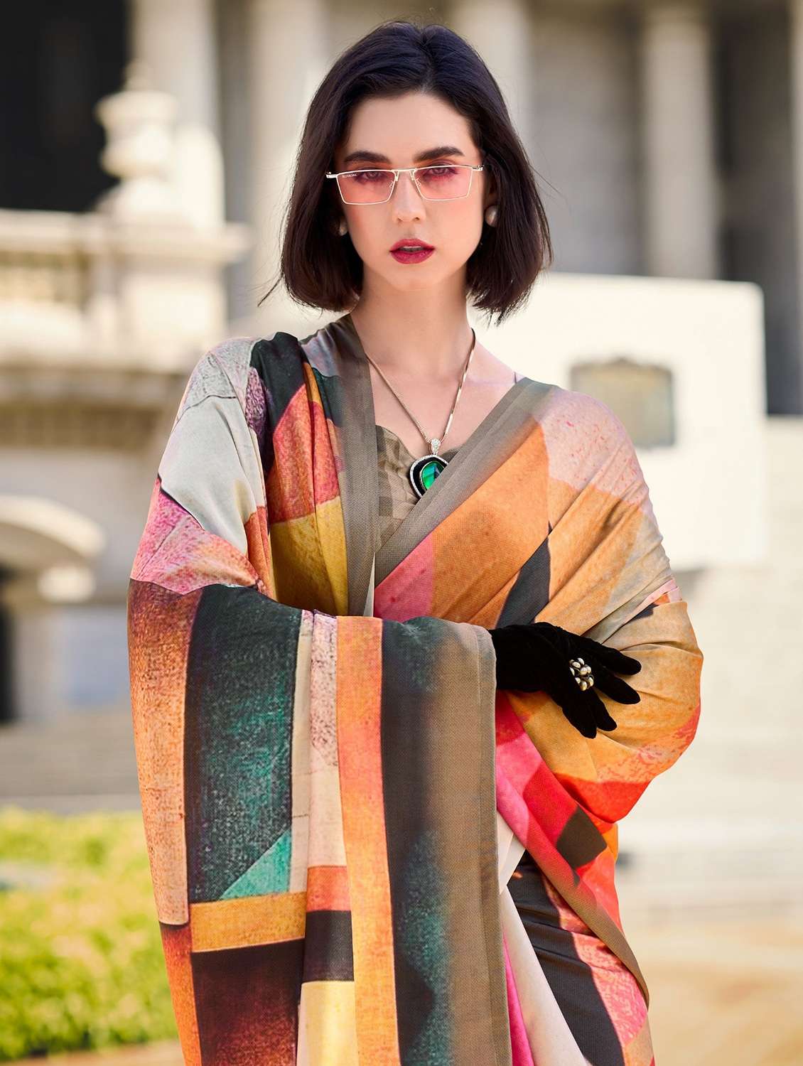 women printed casual wear saree with blouse - 22593465 -  Standard Image - 3