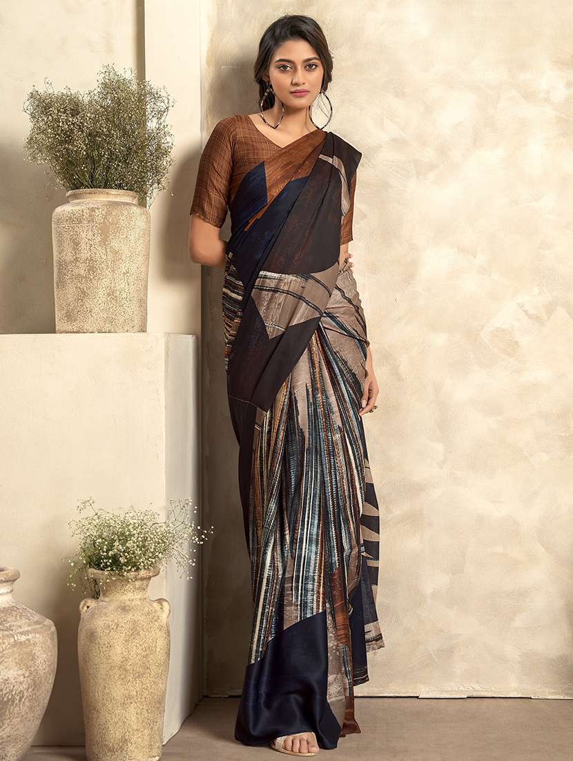 women printed casual wear saree with blouse