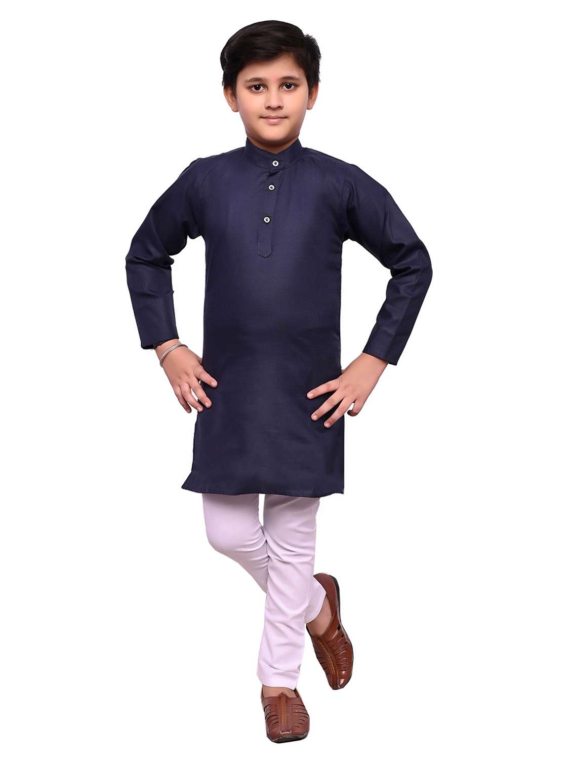 boys solid mandarin neck kurta set