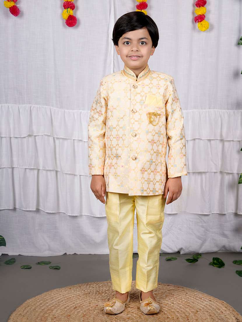 boys self design mandarin neck kurta set