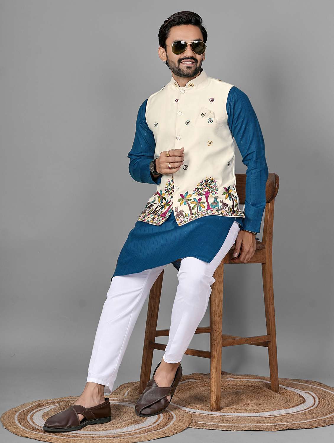 men embroidered mandarin neck kurta pyjama with jacket set