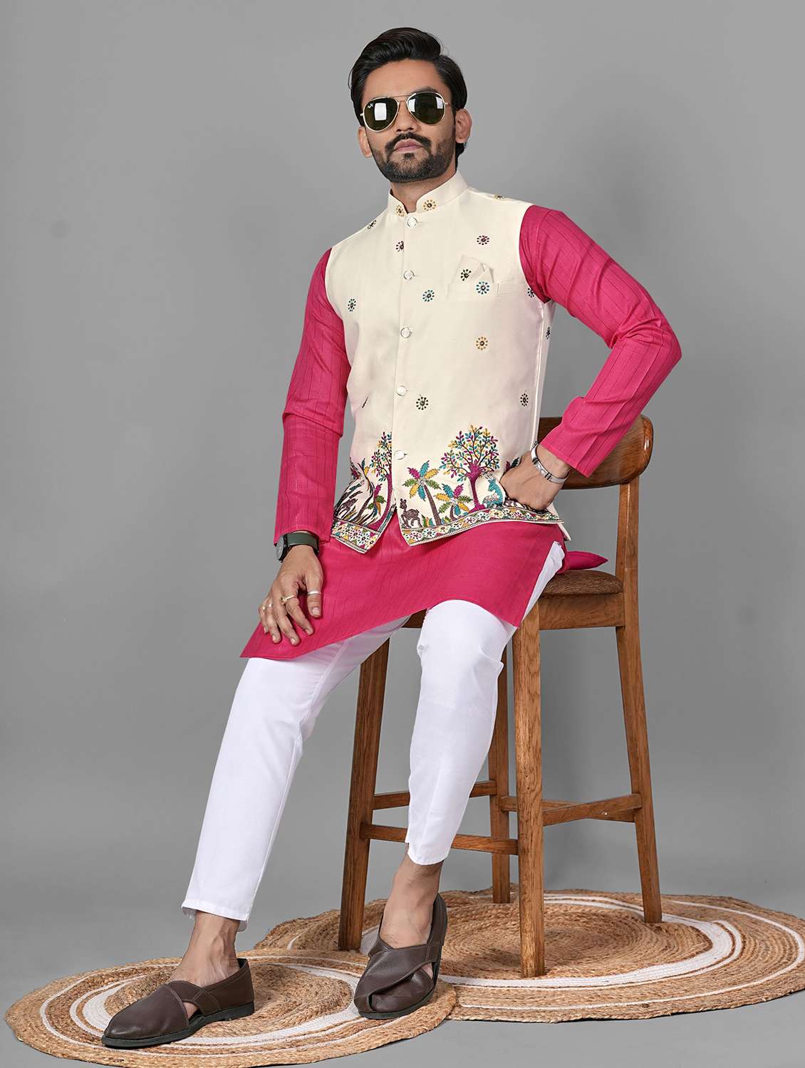 men embroidered mandarin neck kurta pyjama with jacket set