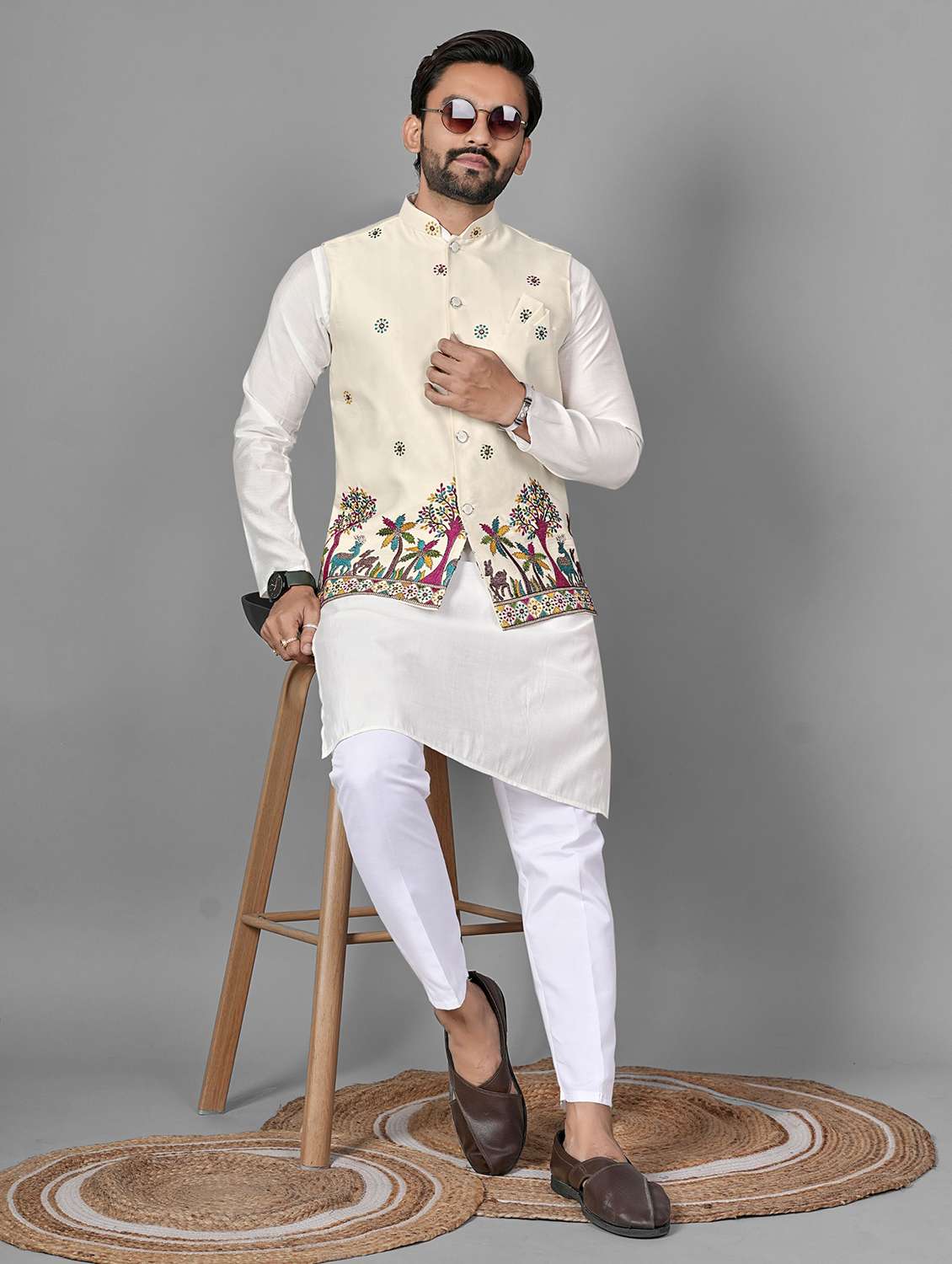 men embroidered mandarin neck kurta pyjama with jacket set