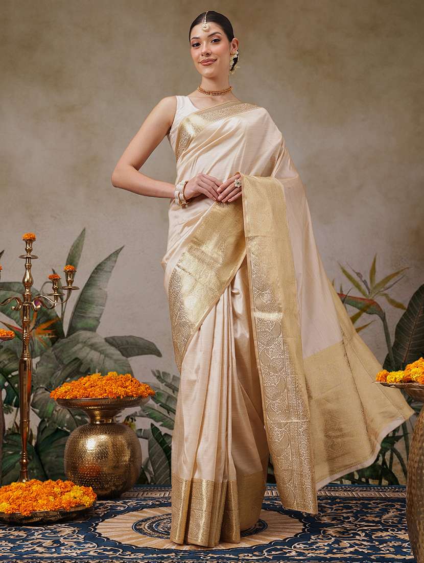 women solid with bordered kasavu saree with blouse