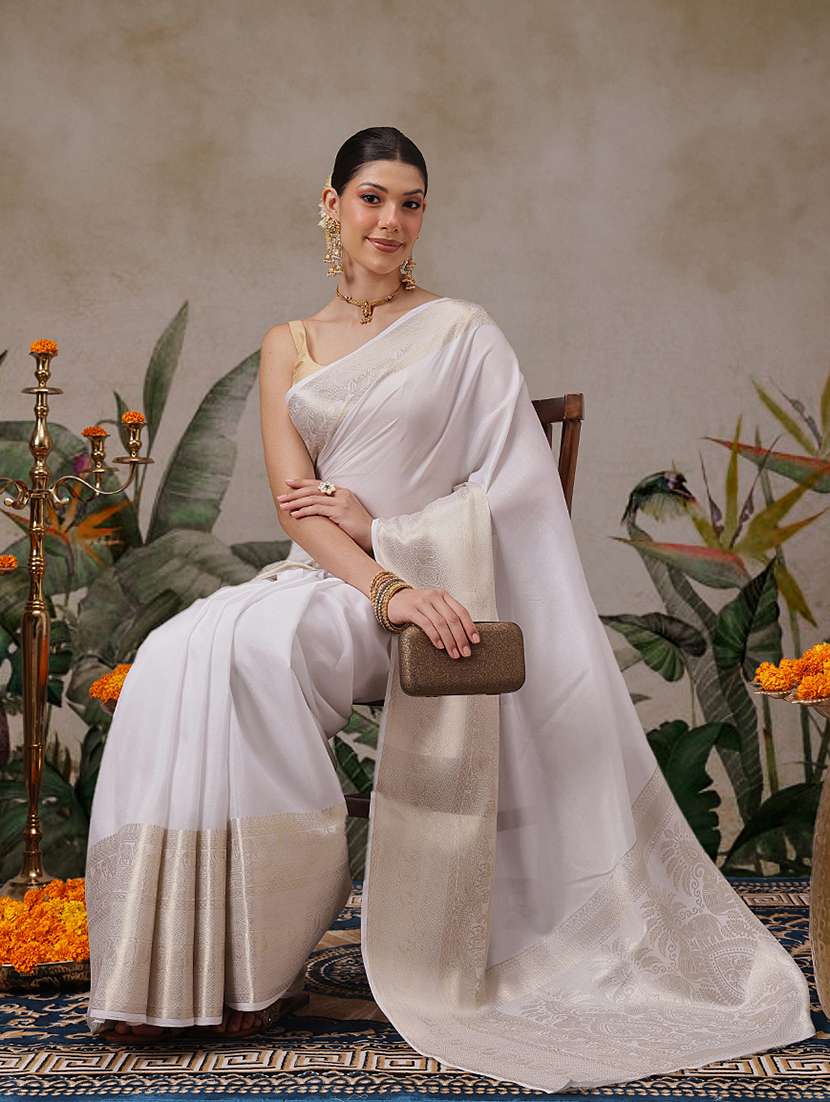 women solid with bordered kasavu saree with blouse - 22593807 -  Standard Image - 3