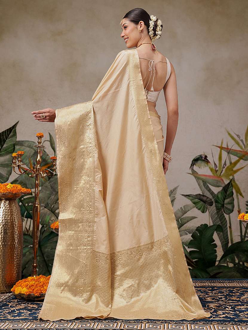 women solid with bordered kasavu saree with blouse - 22593808 -  Standard Image - 3