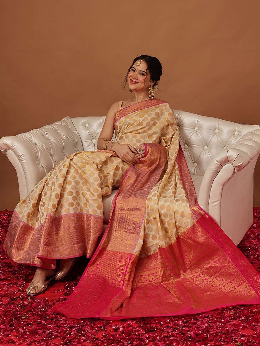 women self design bordered saree with blouse - 22593809 -  Standard Image - 3