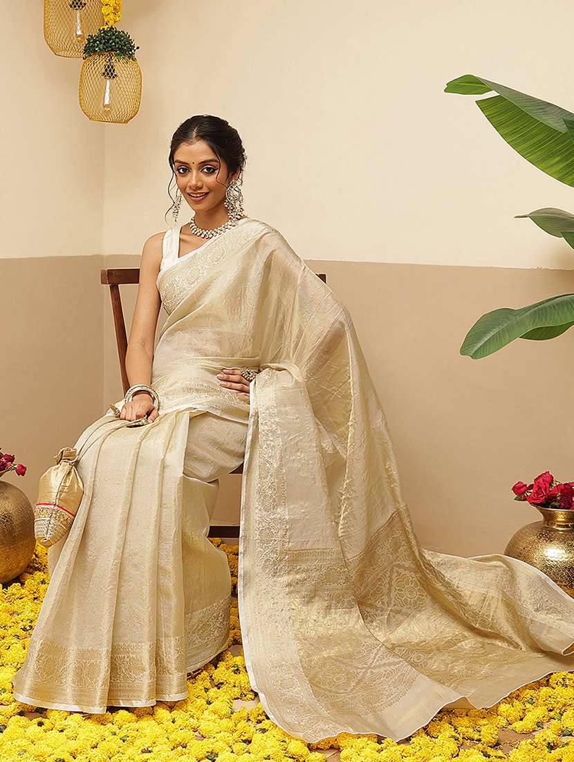 women solid with bordered kasavu saree with blouse - 22593816 -  Standard Image - 3