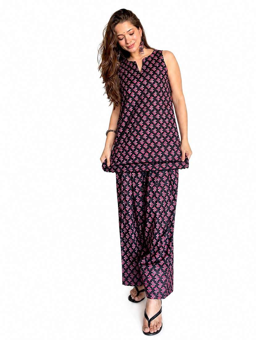 women printed sleeveless kurta farshi salwar set