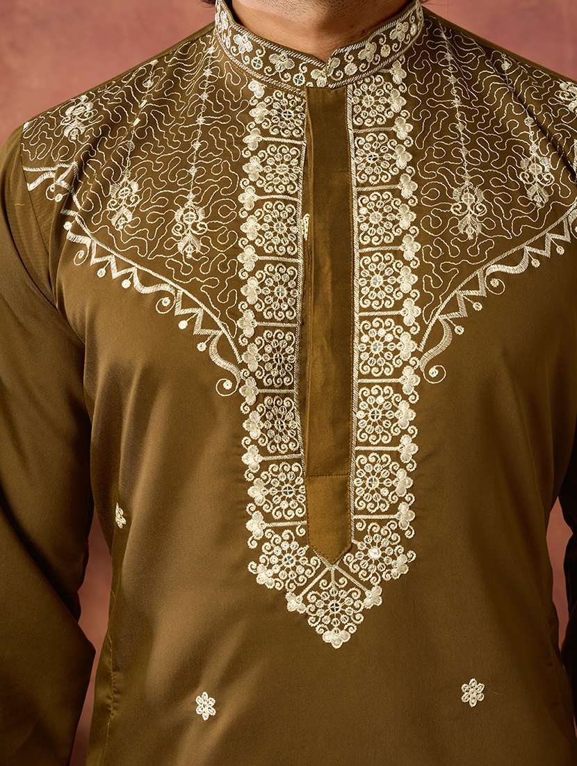 men solid with work mandarin neck kurta pyjama set - 22594390 -  Standard Image - 3