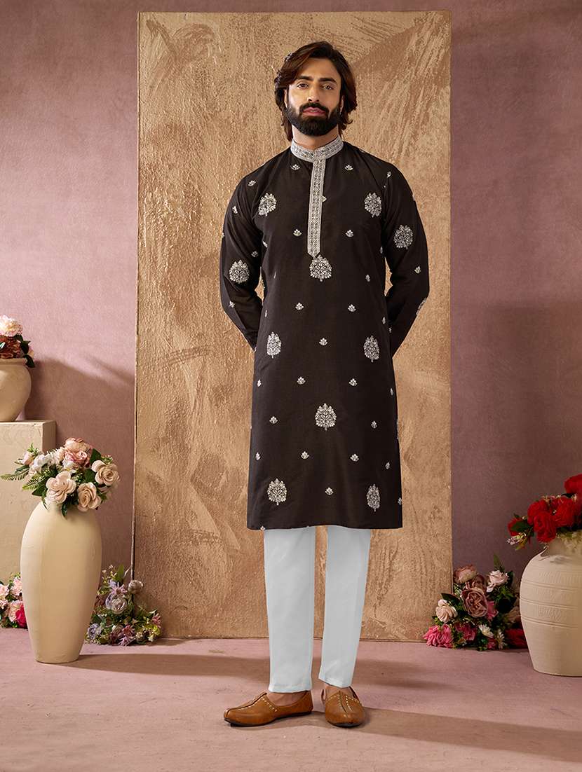 men solid with work mandarin neck kurta pyjama set