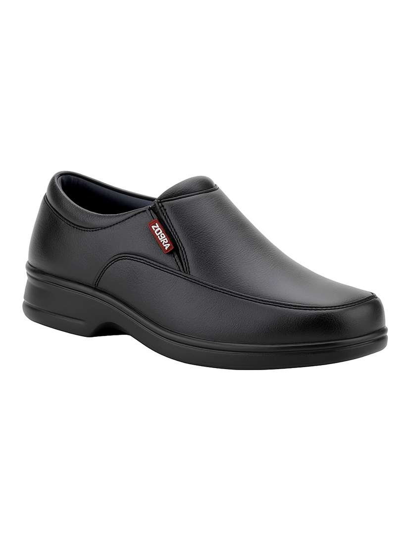 men solid slip on shoes