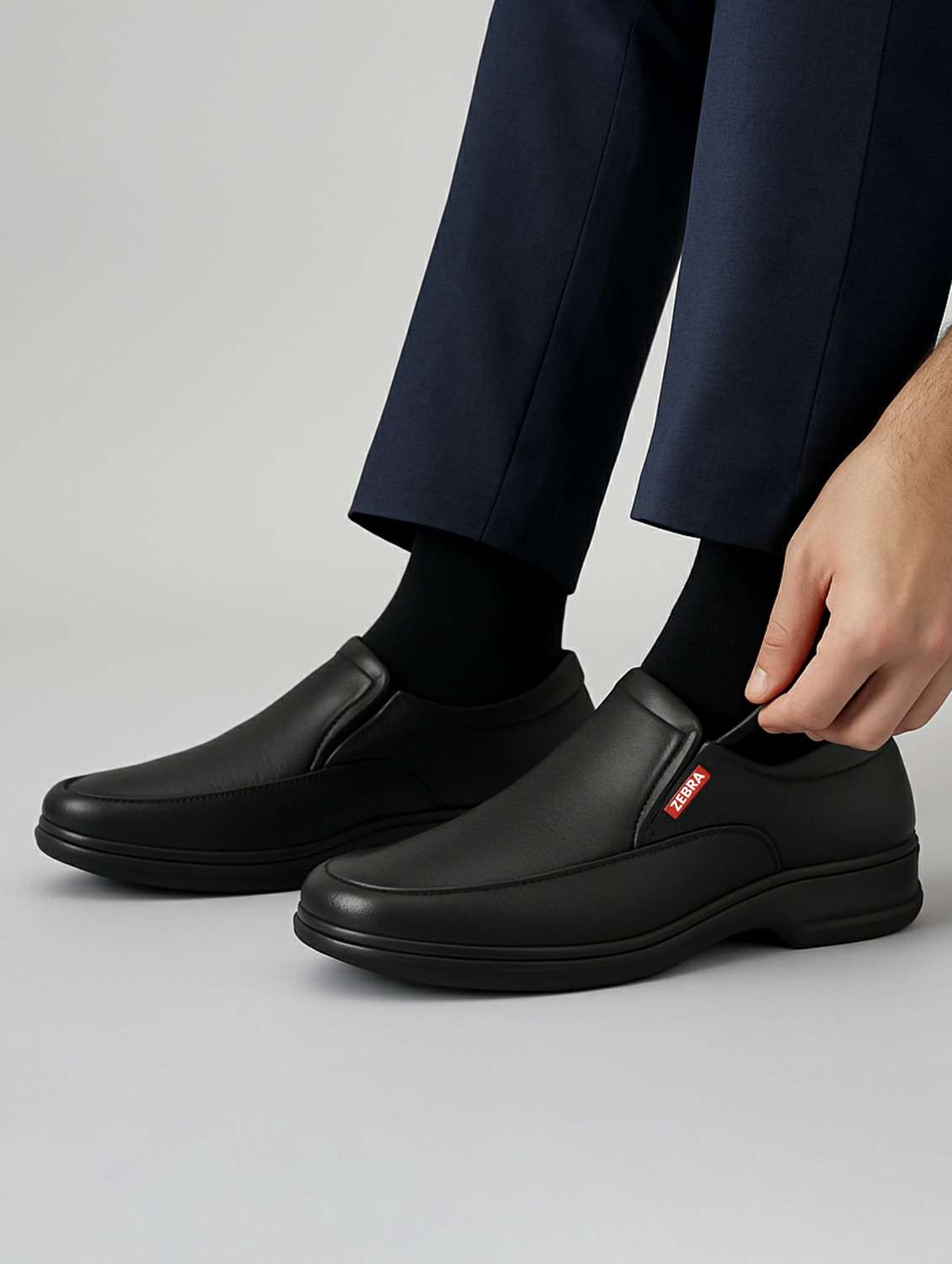 men solid slip on shoes - 22594534 -  Standard Image - 3