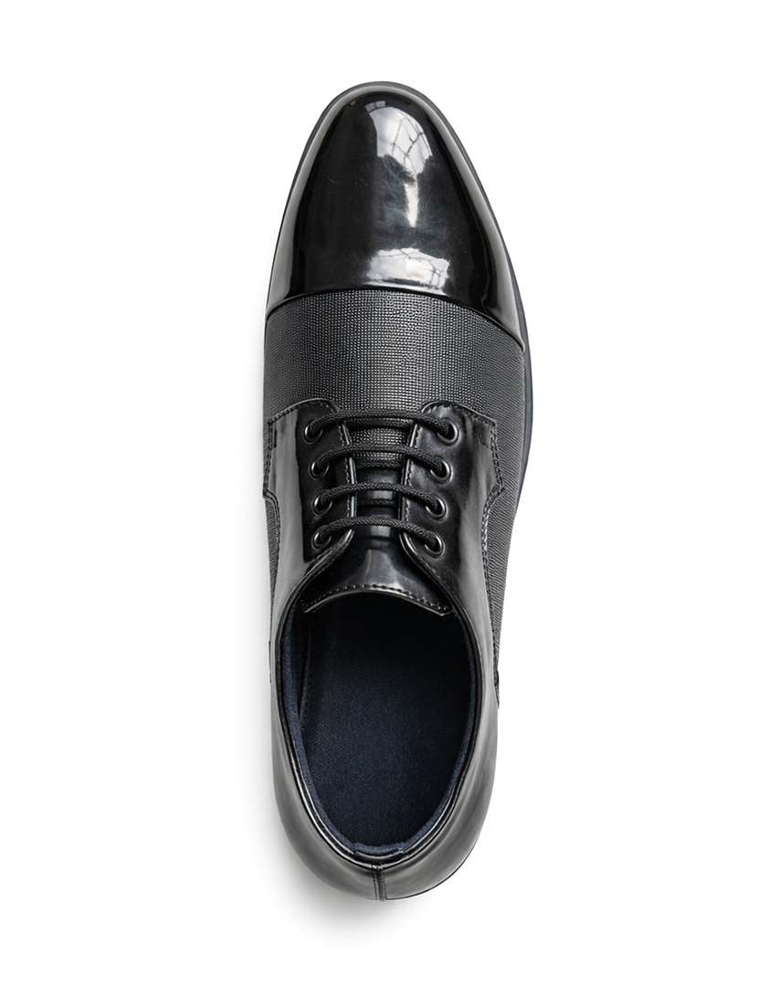 men textured lace up derby shoes - 22594574 -  Standard Image - 3