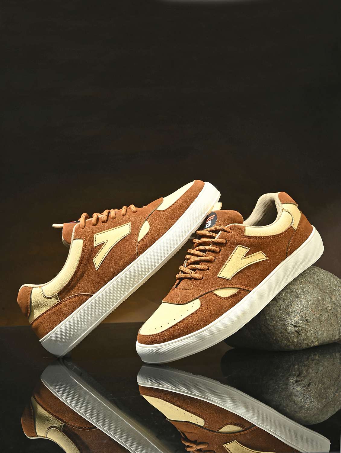 men color block lace up sneaker