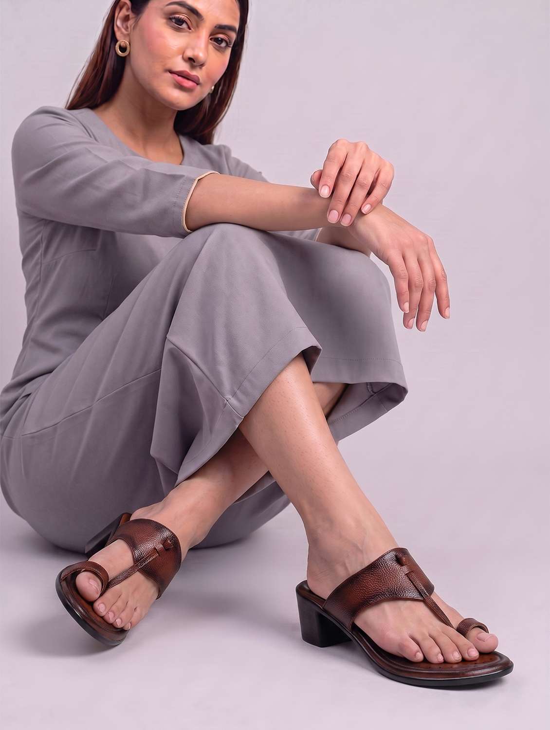 Women Textured One Toe Sandal - 22594897 -  Standard Image - 5
