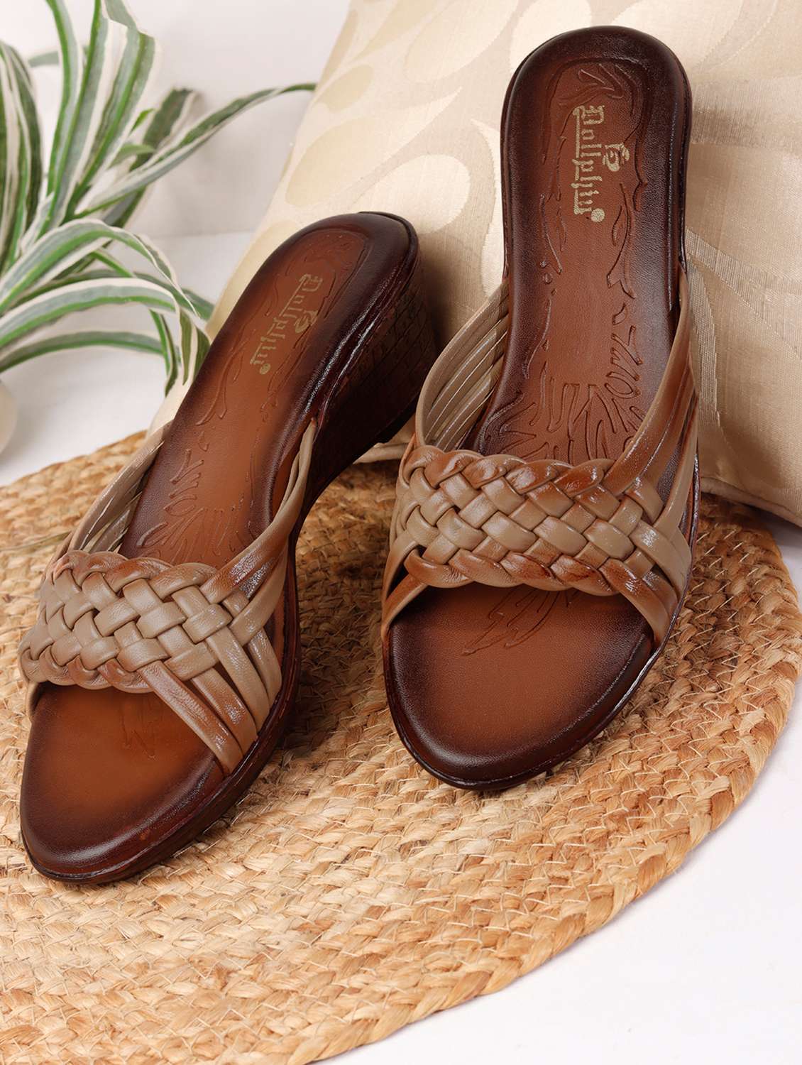women textured slip on wedges