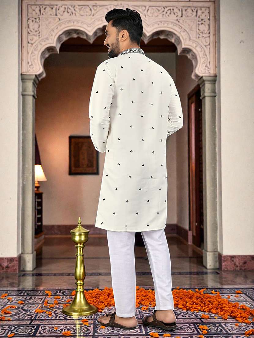 men solid with work mandarin neck long kurta - 22595119 -  Standard Image - 3