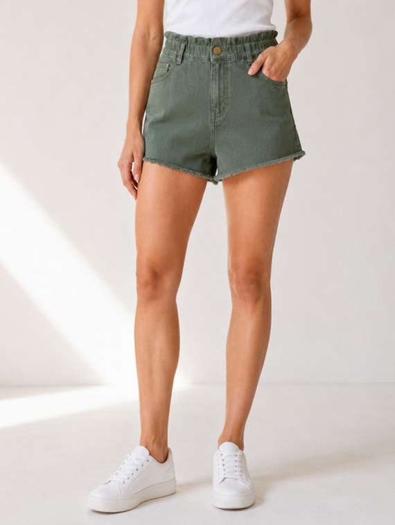 women solid mid rise denim shorts