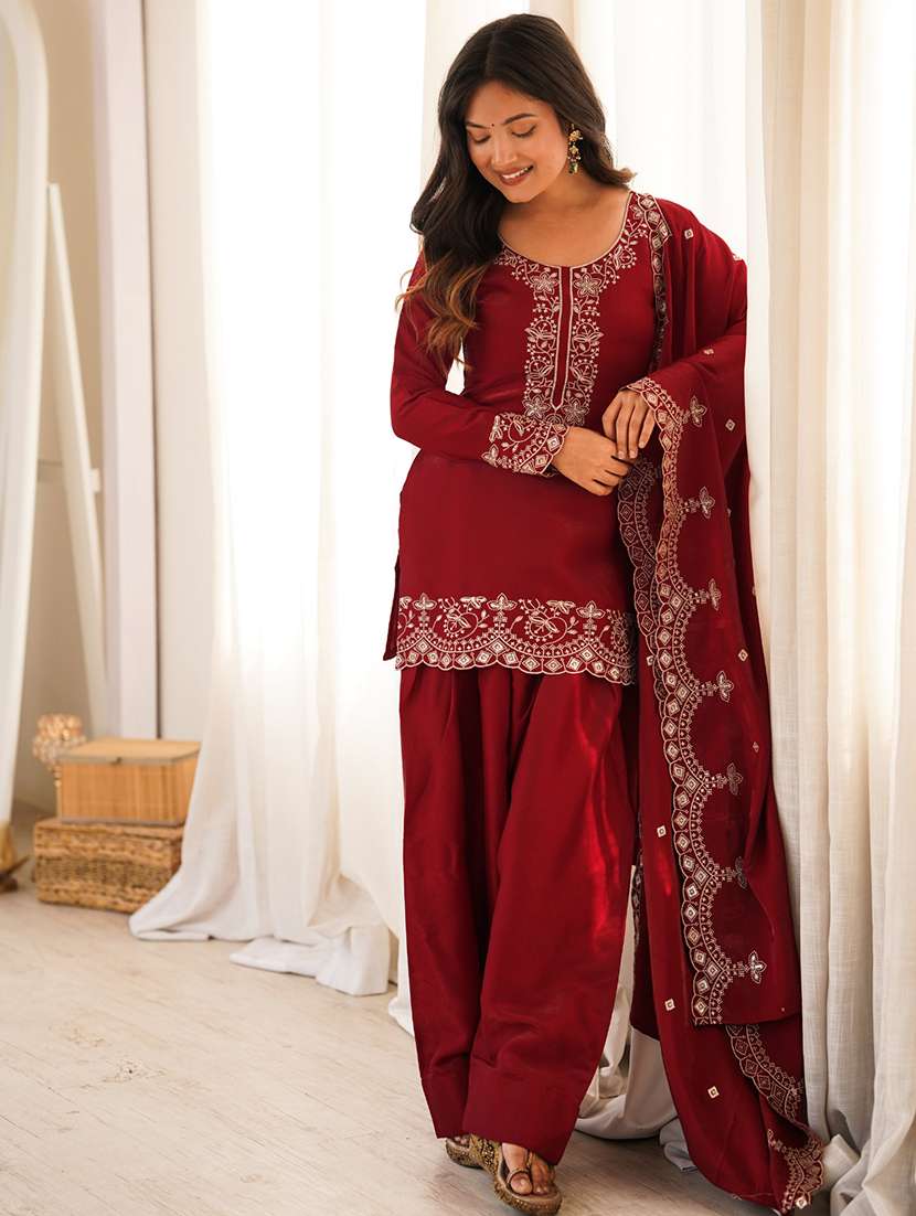 women embroidered three quarter sleeves kurta farshi salwar set with dupatta
